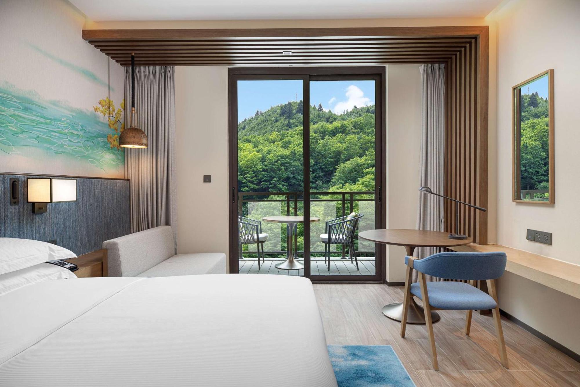 Hilton Garden Inn Цзючжайгоу Экстерьер фото
