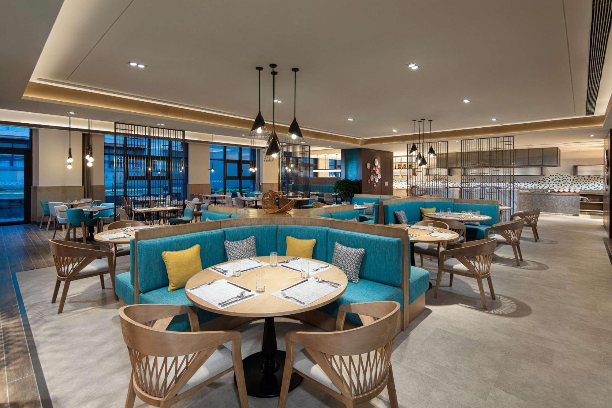 Hilton Garden Inn Цзючжайгоу Экстерьер фото